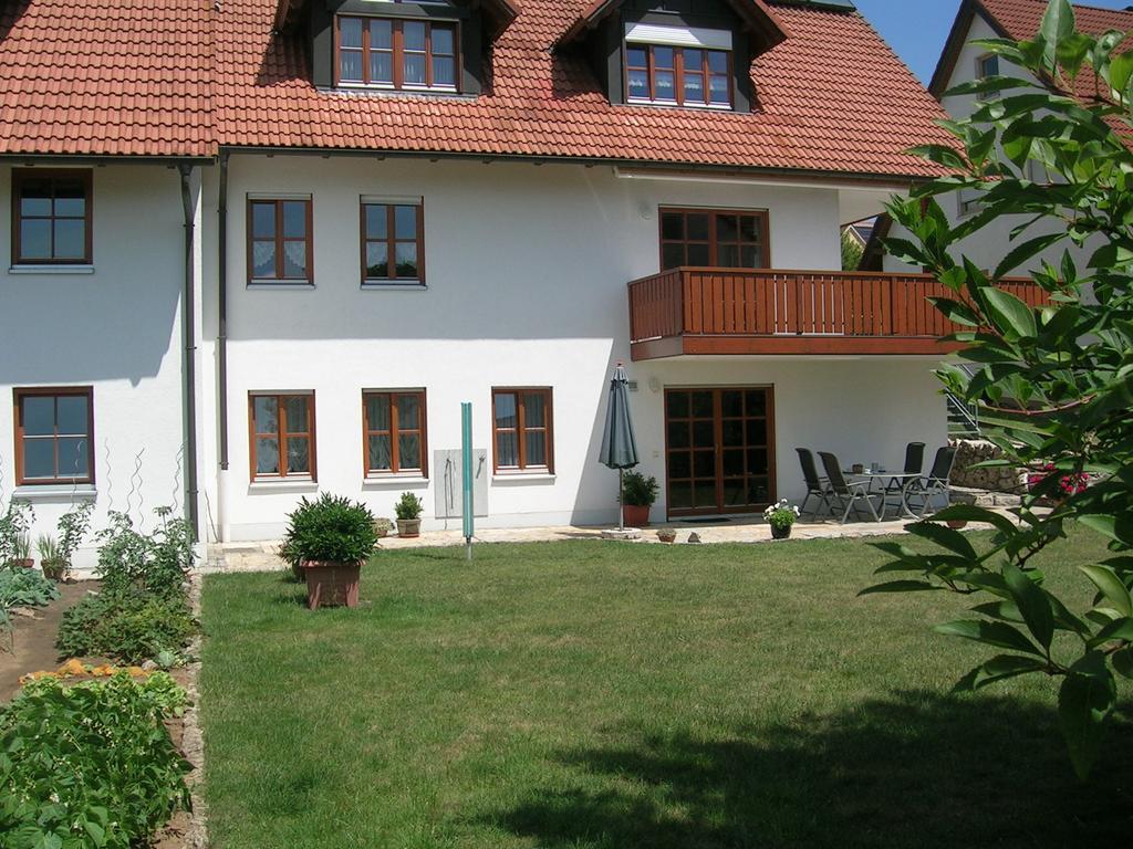פפנהיים Ferienwohnung Familie Sinn מראה חיצוני תמונה